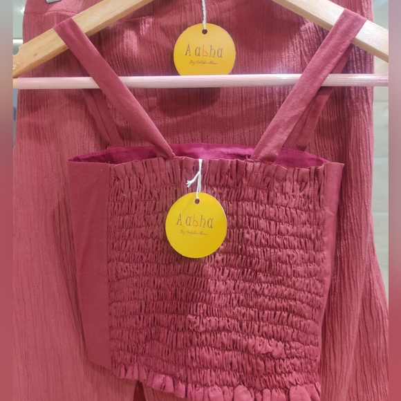 Crop blouse - Picture 2 of 2